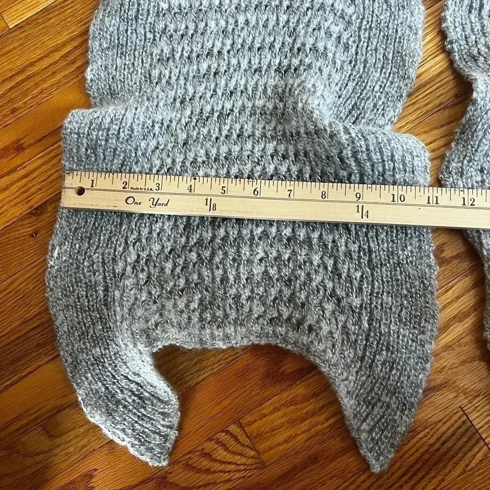 Soft grey scarf 🧣